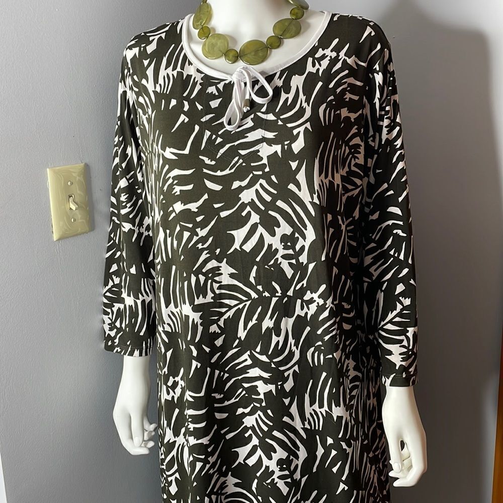 Jones New York Signature Woman Dress